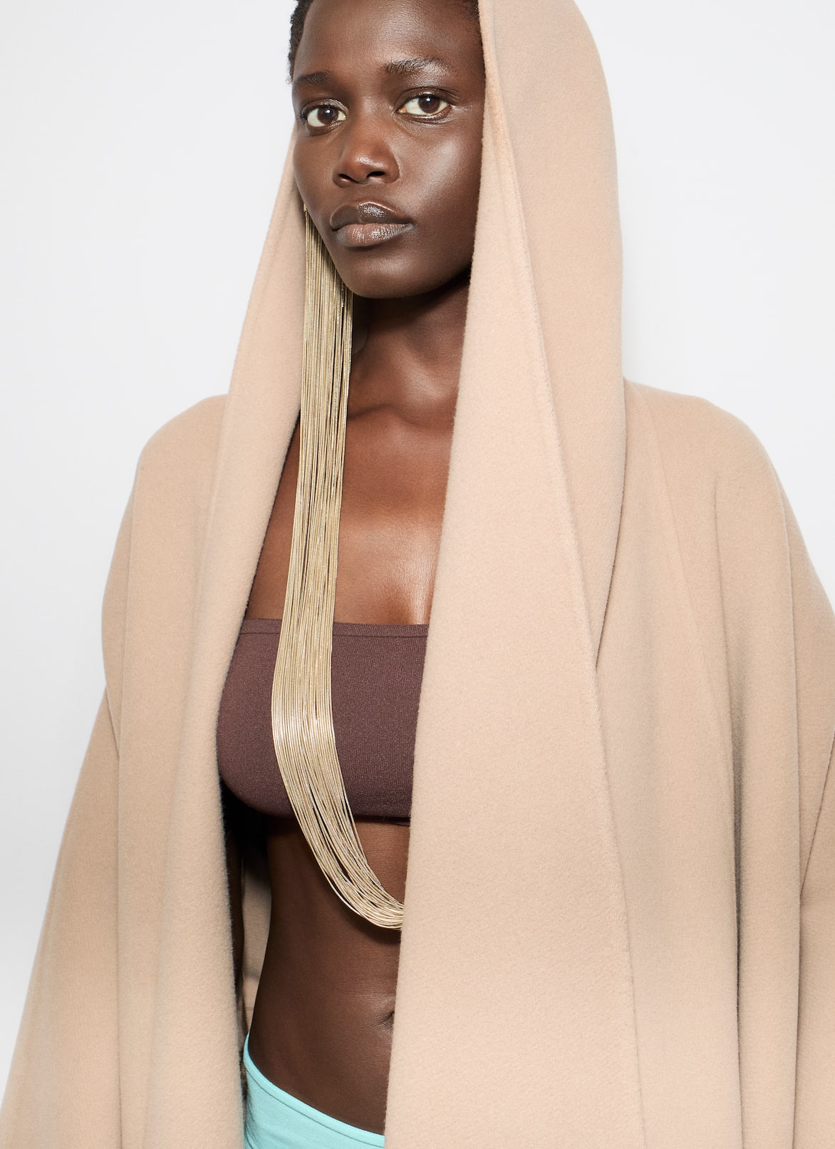 CASHMERE-BLEND HOODED CAPE ALAÏA CAMEL CASHMERE-BLEND HOODED CAPE